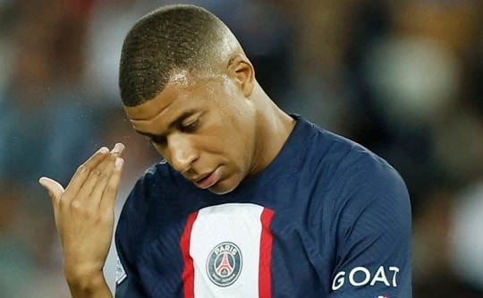 Quá được "nuông chiều", Mbappe biến thành "cậu bé hư"