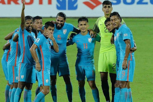 Bóng đá Ấn Độ bị đình chỉ, tuyển Việt Nam tìm đối thủ thay thế đá giao hữu