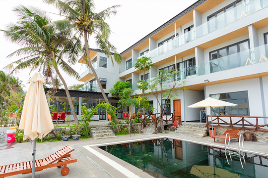 Khách sạn 3 sao Phú Yên - Palm Beach Hotel gần biển có hồ bơi
