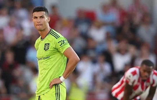 C.Ronaldo bất ngờ xin gia nhập Borussia Dortmund