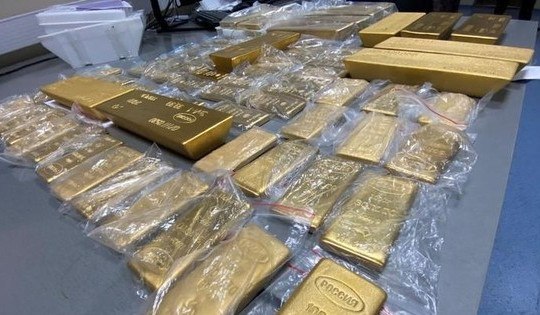 Nga: Vụ buôn lậu 225kg vàng ở sân bay Mátxcơva bị phát hiện vì tình tiết bất ngờ