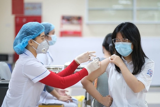 Tiêm chủng vaccine tạo ra lợi ích kinh tế bất ngờ cho người dân