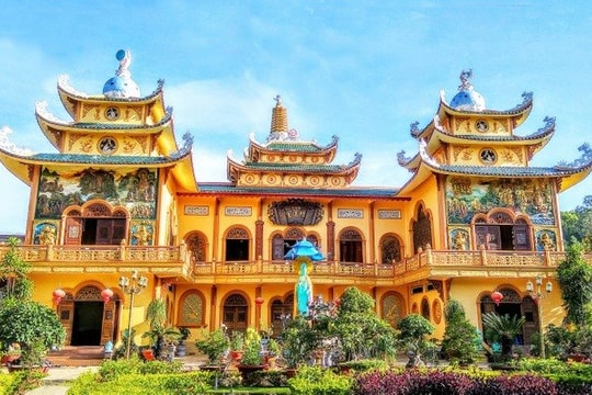 Làng chùa độc đáo nhất Việt Nam