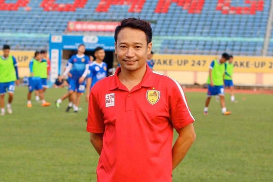 HLV Vũ Hồng Việt chính thức dẫn dắt câu lạc bộ Nam Định