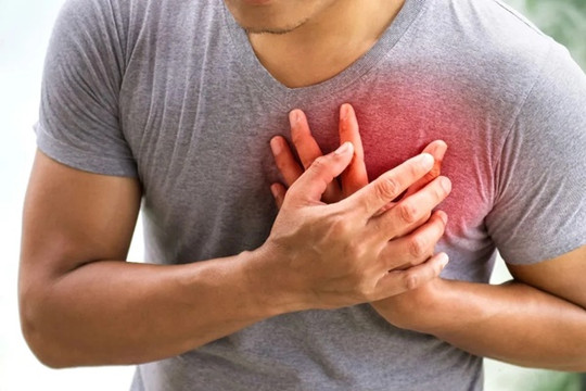 5 dấu hiệu cảnh báo bạn sắp bị một cơn đau tim "tấn công"