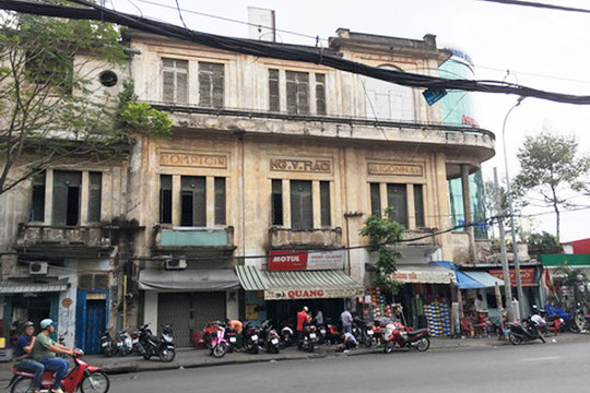 Bài 1: Ngôi nhà' 4 mặt tiền của thương gia Nguyễn Văn Hảo