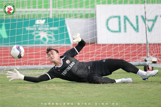 Đặng Văn Lâm bỏ ngỏ khả năng ra sân cùng Bình Định vòng 14 V.League 2022