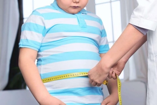 Người lớn đang 'body shaming' con trẻ