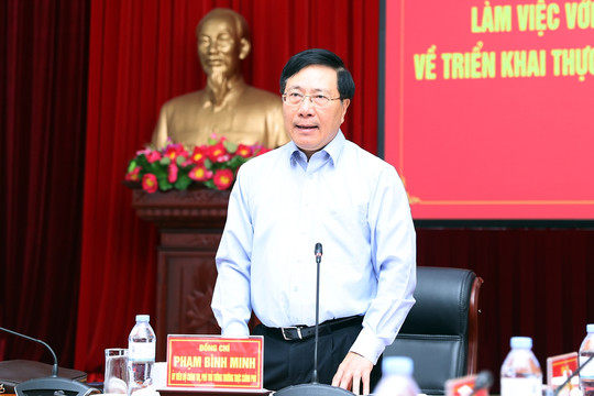 Đoàn công tác của Bộ Chính trị làm việc với Ban Thường vụ Tỉnh ủy Lai Châu