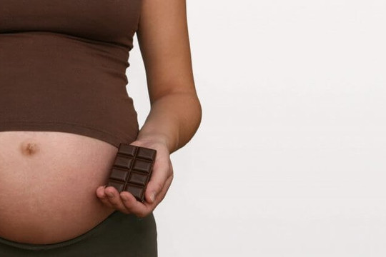 Lợi ích của socola đen đối với phụ nữ mang thai