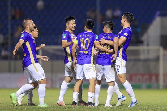 V-League 2022 về đâu khi Hà Nội FC đá mãi... chưa thua