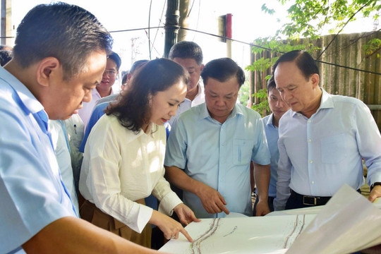 Bí thư, Chủ tịch Hà Nội thị sát dự án trạm bơm 4.700 tỷ đồng 'lụt' tiến độ