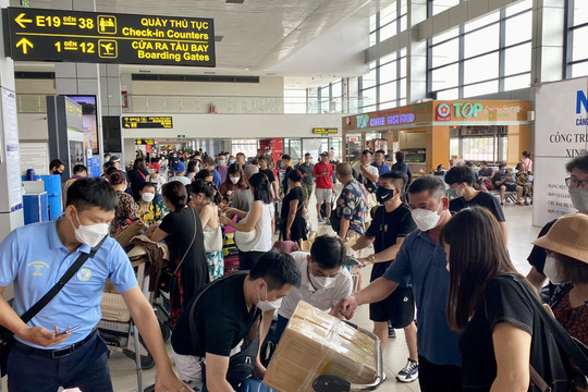 Một số hãng hàng không dừng kiểm tra thẻ hành lý tại các sân bay
