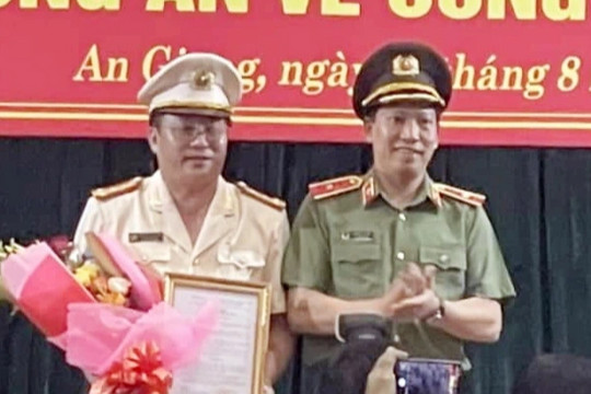 Đại tá Lâm Phước Nguyên thay ông Đinh Văn Nơi làm Giám đốc Công an An Giang