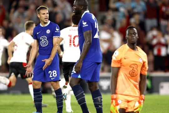 Chelsea bất ngờ trắng tay trên sân của Southampton