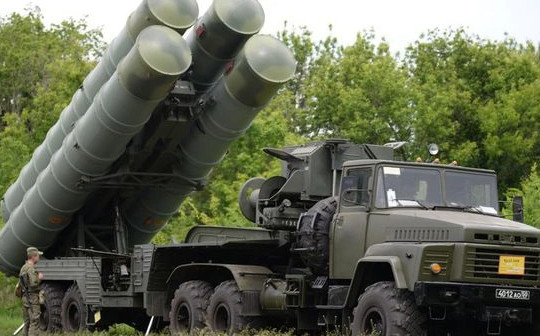 Ukraine phá hủy kho tên lửa S-300 của Nga