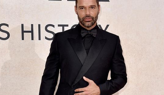 Ricky Martin kiện cháu trai 20 triệu USD sau khi bị tố loạn luân