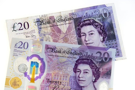 Tận mắt những tờ tiền in hình Nữ hoàng Elizabeth II