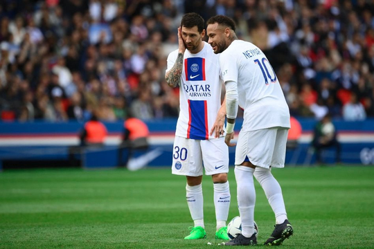 Messi và Neymar khiêu vũ giữa sự ích kỷ của Mbappe
