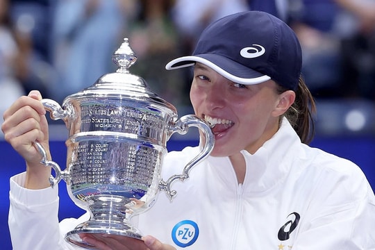 Iga Swiatek đi vào lịch sử khi lần đầu tiên vô địch US Open