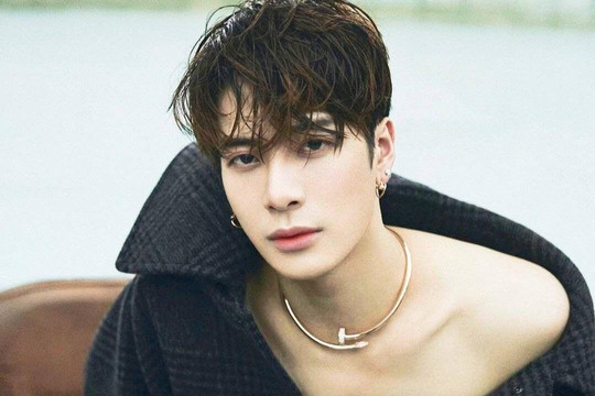 Jackson (GOT7) lộ tin nhắn với hotgirl qua lại Lý Dịch Phong?