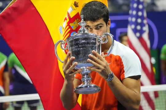 Carlos Alcaraz thắng US Open: Người viết sử cho quần vợt thế giới