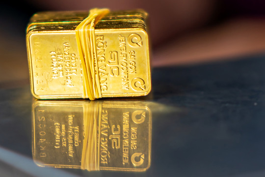 Giá vàng hôm nay 12/9: Vàng tăng giá, chiếm lại mốc 67 triệu đồng