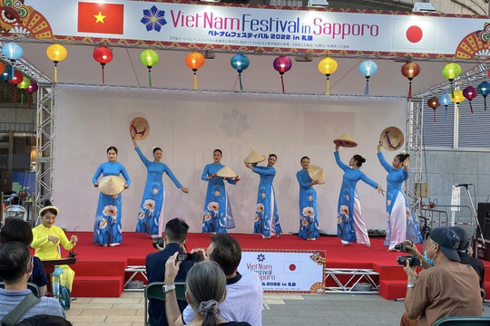 Những sắc màu rực rỡ tại Lễ hội Việt Nam tại Sapporo 2022