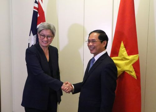 Bộ trưởng Bùi Thanh Sơn thăm chính thức Australia và đồng chủ trì Hội nghị Bộ trưởng Ngoại giao Việt Nam – Australia lần thứ 4
