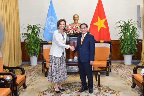 Bộ trưởng Bùi Thanh Sơn tiếp Tổng Giám đốc Tổ chức Giáo dục, Khoa học và Văn hóa Liên hợp quốc Audrey Azoulay