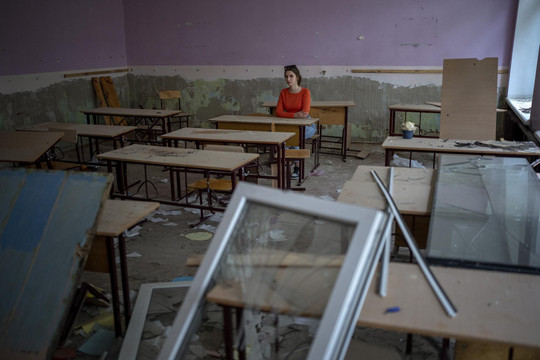 Năm học mới giữa đổ nát và hoang tàn của học sinh Ukraine