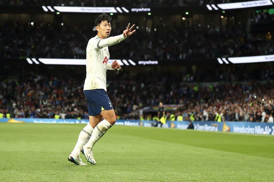 Tottenham đại thắng Leicester city Son Heung-Min lấy lại phong độ hủy diệt