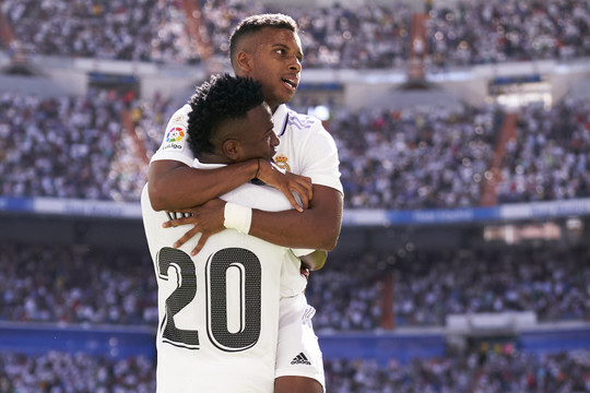 Real Madrid toàn thắng: Chú tắc kè hoa Rodrygo