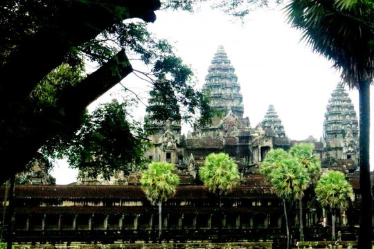 Trở lại Angkor Wat