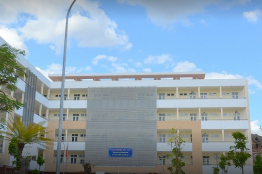 Hiệu phó ra thông báo gây quỹ ủng hộ năm học, hiệu trưởng lập tức thu hồi