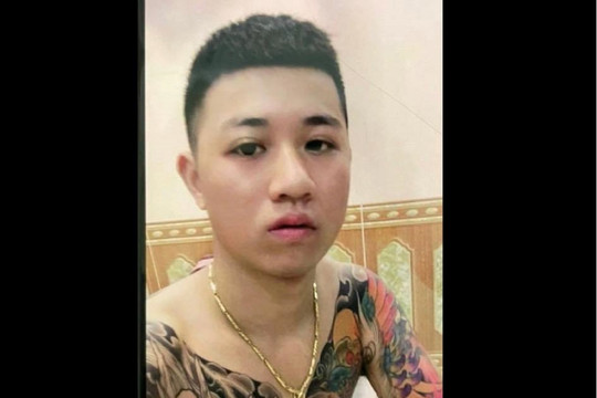 Khởi tố 2 nam thanh niên dùng clip 'nóng' tống tiền người phụ nữ ở Quảng Nam