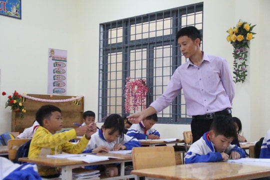 Học sinh Quảng Ngãi nghỉ học từ ngày 27/9 để tránh bão