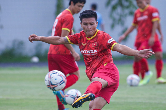 Vì sao Quang Hải muốn về đá AFF Cup 2022?