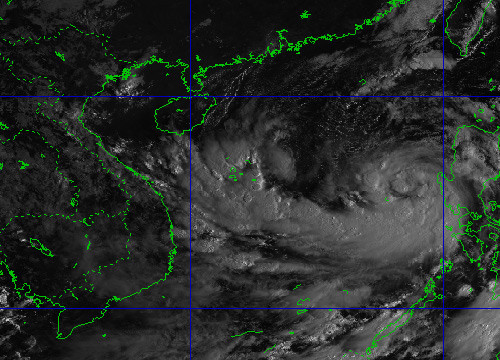 Siêu bão Noru sẽ quần thảo liên tục 4 giờ trong đất liền Quảng Ngãi - Huế