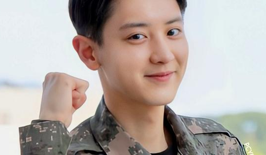 Chanyeol (EXO) xuất ngũ, liệu có thể lấy lại hào quang như trước scandal?