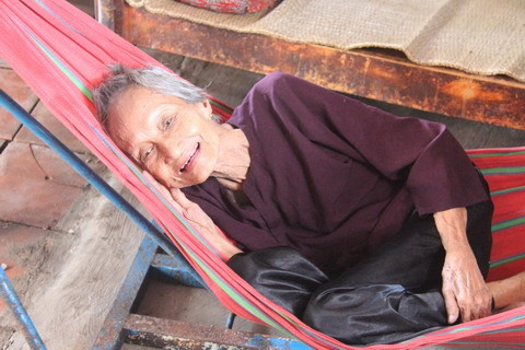 Thăm bà cụ 121 tuổi, người cao tuổi nhất tại Việt Nam