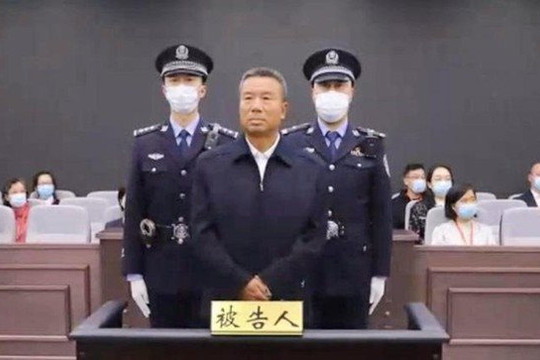 Hàng loạt quan tham ở Trung Quốc bị trừng phạt