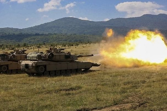 Sức mạnh siêu tăng M1A1 Abrams Mỹ dự định cung cấp cho Ukraine