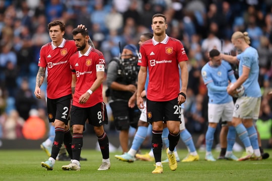 MU thảm bại trước Man City: Kém trình độ, thua tâm lý