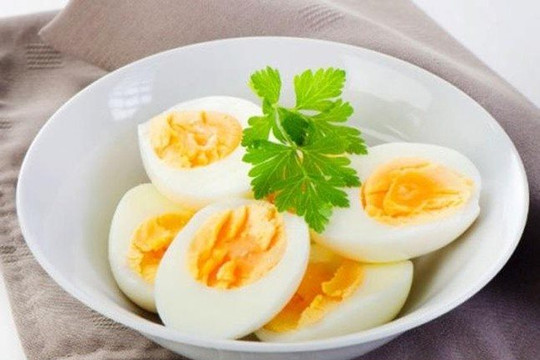 Món ăn đơn giản như trứng luộc mà cũng có thể chế biến sai cách gây ngộ độc cho người ăn