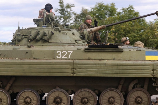 Ukraine tiến công dồn dập, bắt đầu chiến dịch giải phóng tỉnh miền Đông