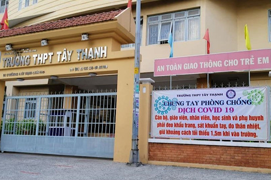 Vận động 1,3 tỷ tiền quỹ, hiệu trường một trường THPT ở TP.HCM bị kiểm điểm