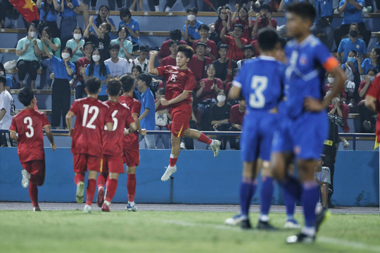 U17 Việt Nam tiếp tục dẫn đầu bảng F sau hai lượt trận