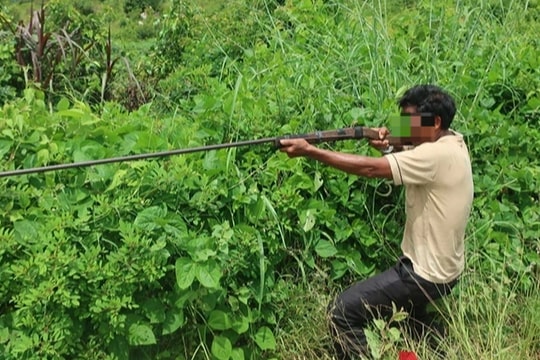 Đi săn thú, bắn nhầm người