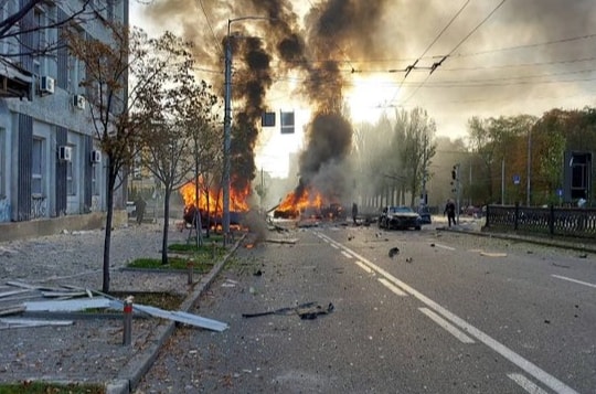 Nổ lớn rung chuyển Kiev